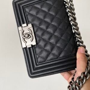 Small BOY CH@NEL Handbag   Calfskin & Ruthenium-Finish Metal  Black